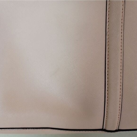 Kate Spade, pink, shoulder bag/ tote. Like new condition. - Picture 2 of 9